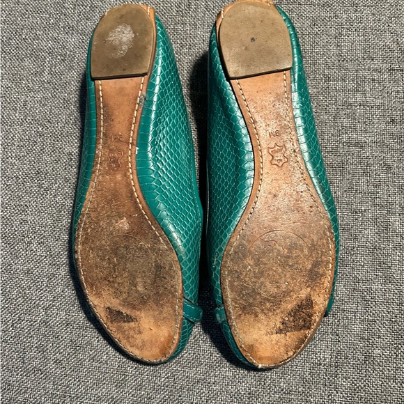 Tory Burch Women’s Minnie Travel ballet flats - alligator green - size 9 - Picture 5 of 5